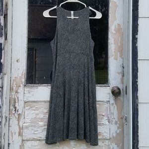 Athleta Santorini Thera Printed Dress in Mojave Laurel Olive